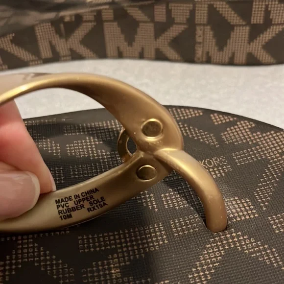 Michael Kors flip flops size 10 in excellent condition - Picture 7 of 10